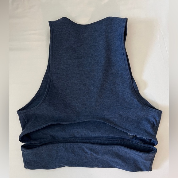 Outdoor Voices Slashback Crop Top - Picture 1 of 2